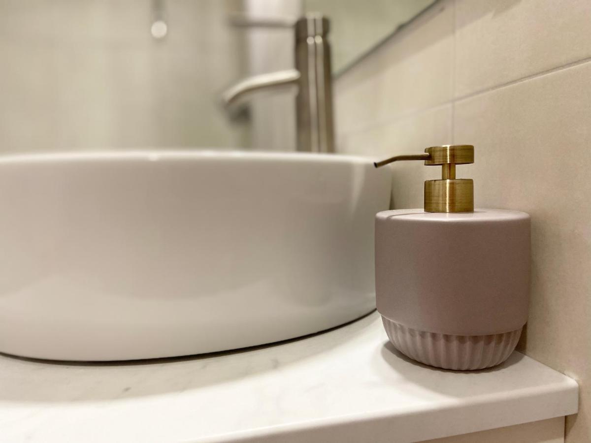 Apartments Pijaza Banjol Eksteriør billede