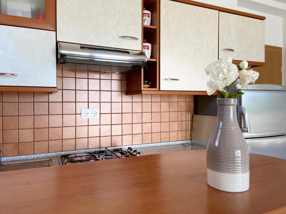 Apartments Pijaza Banjol Eksteriør billede